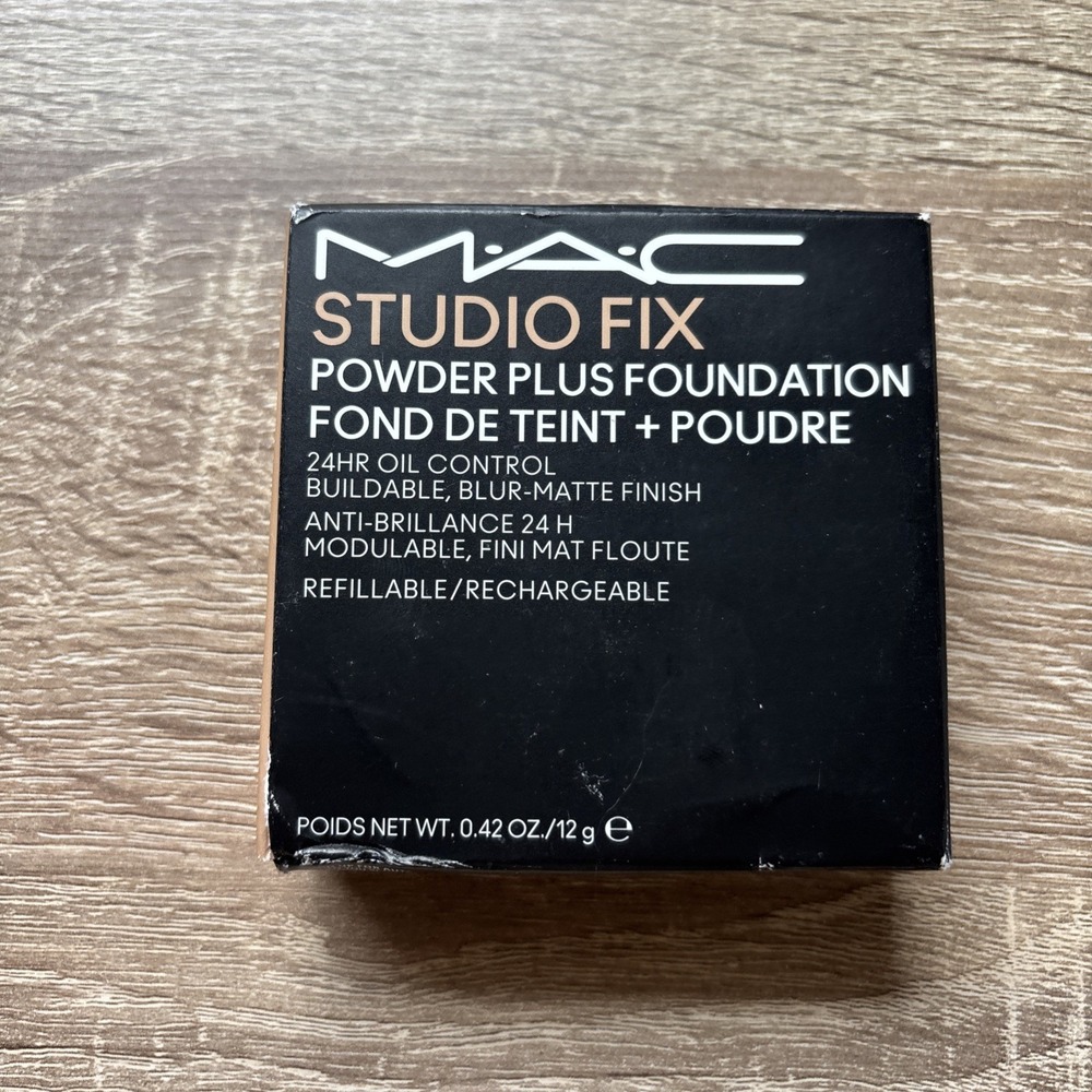 MAC Studio Fix Powder Plus Foundation C4 Oil Control
